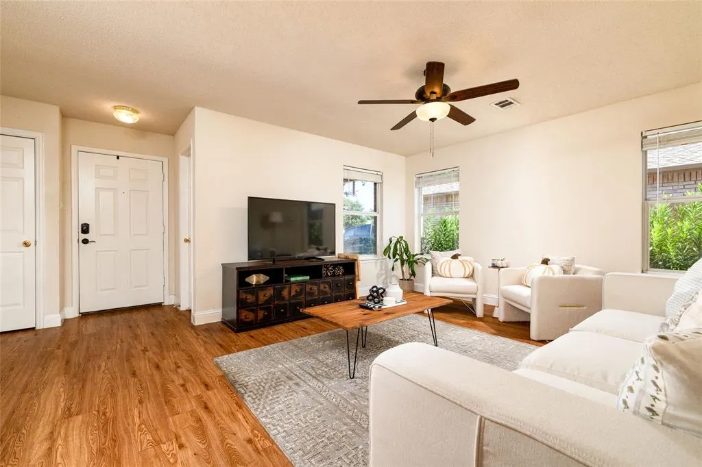 2440 Tan Oak Drive