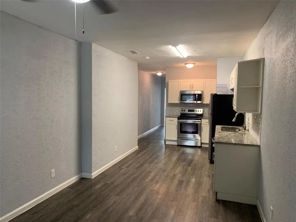 4522 Gaston Avenue, #3