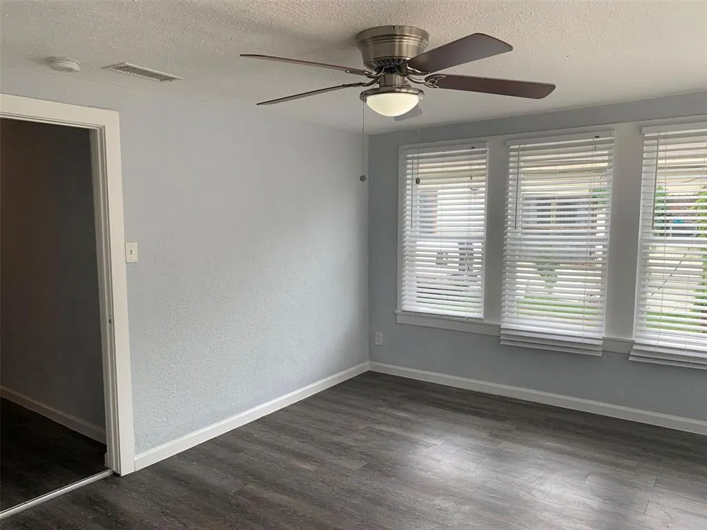 4522 Gaston Avenue, #3