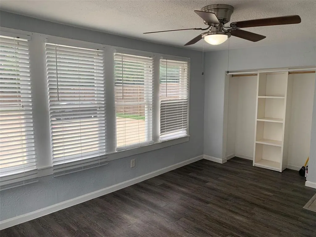 4522 Gaston Avenue, #3