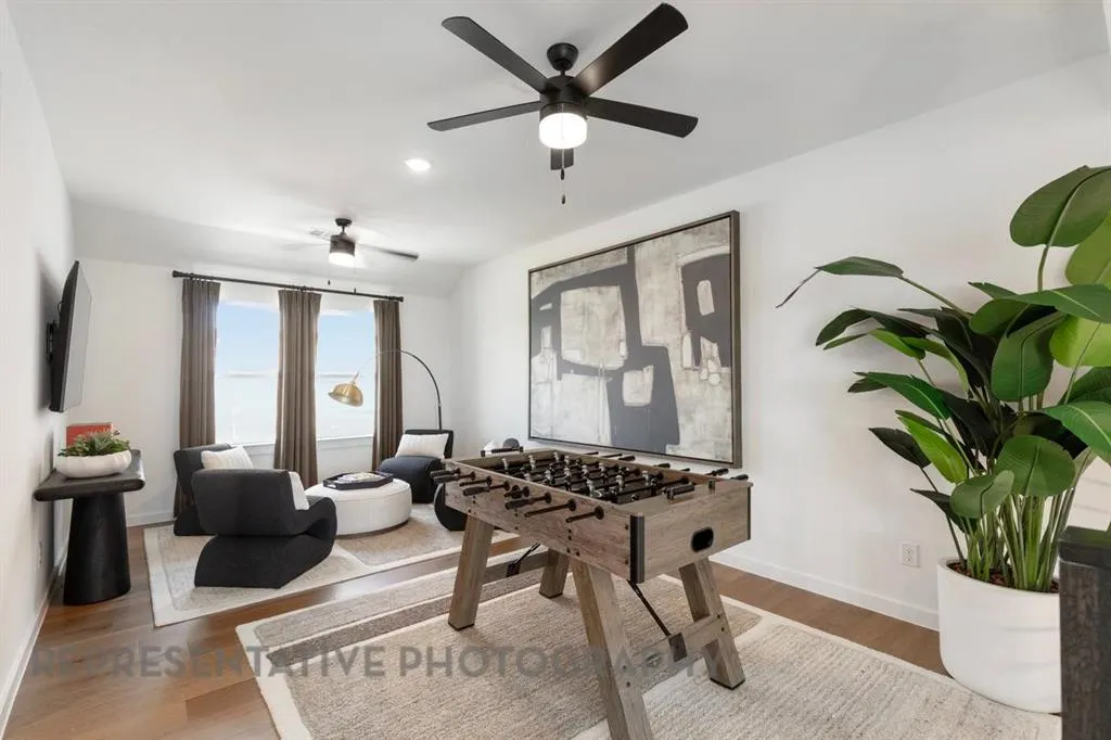 6321 Foxglove Lane