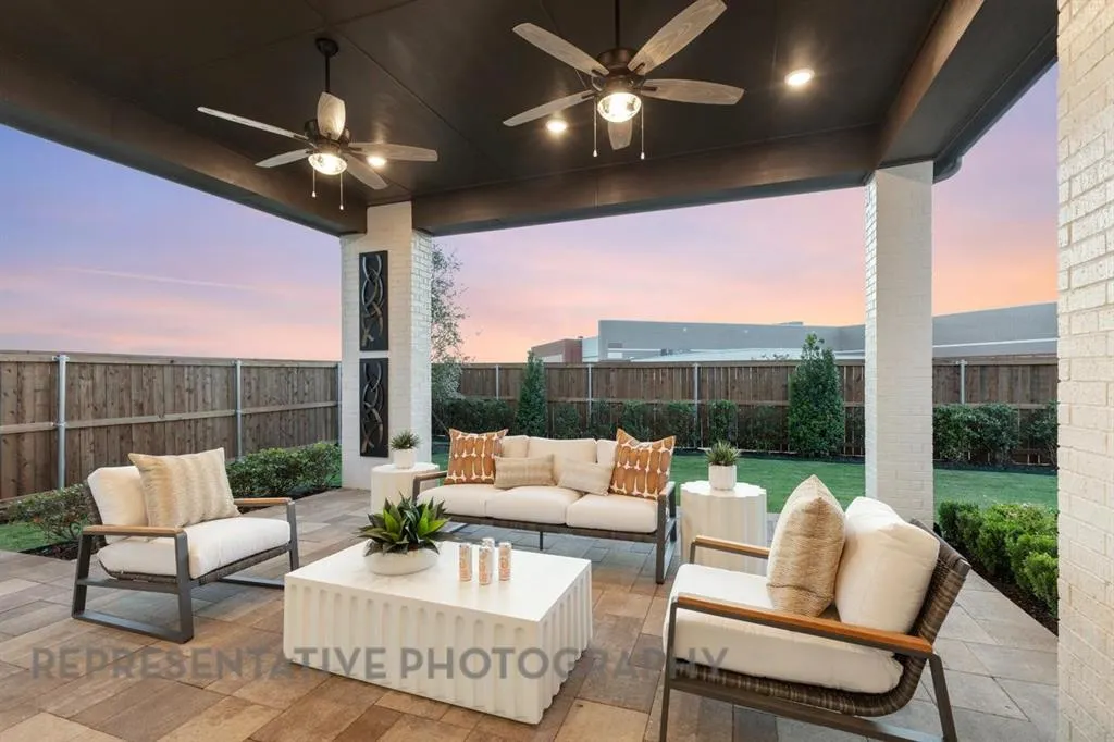 6321 Foxglove Lane