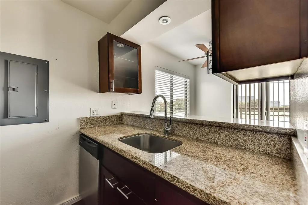 8180 Lemmon Avenue, #201