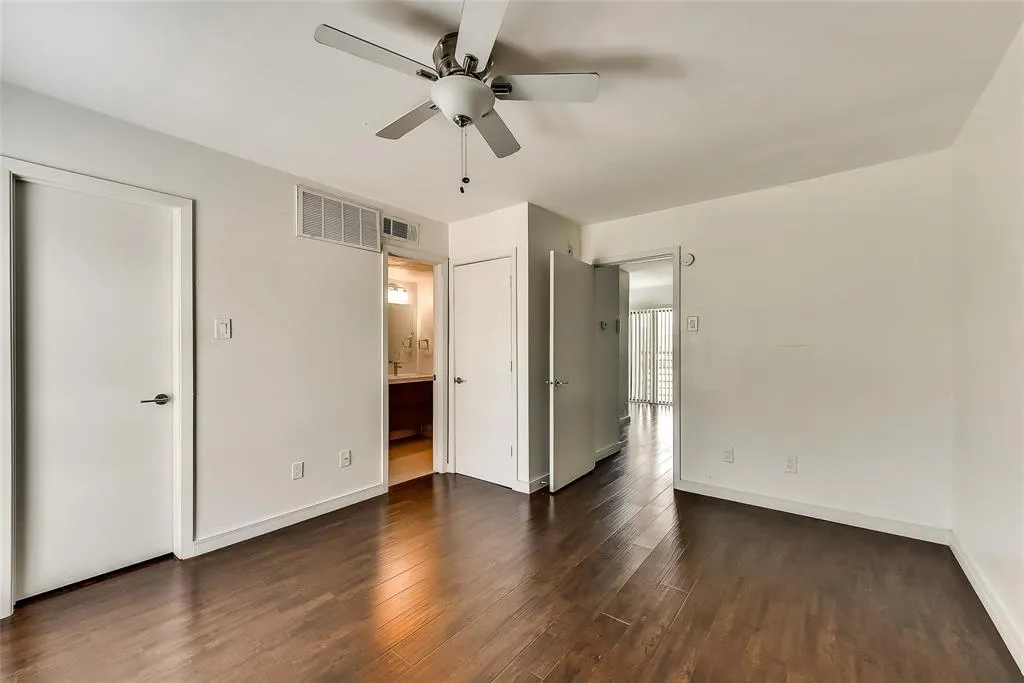 8180 Lemmon Avenue, #201