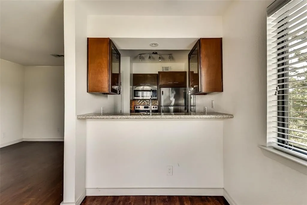 8180 Lemmon Avenue, #201