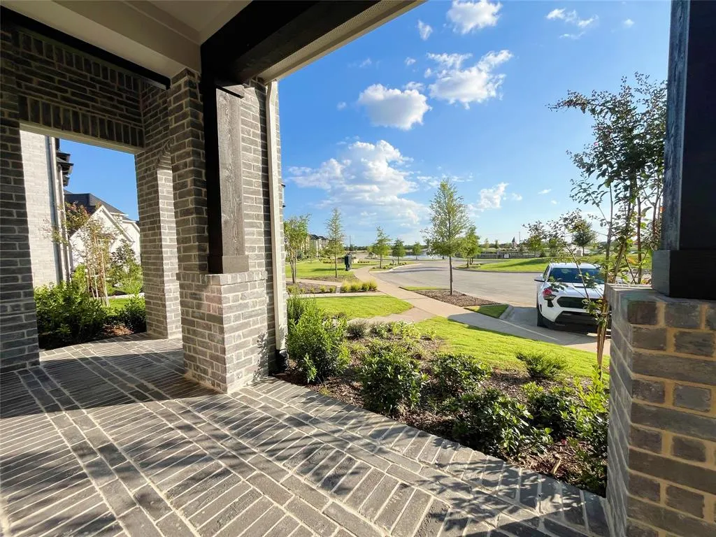 2808 Crane Court