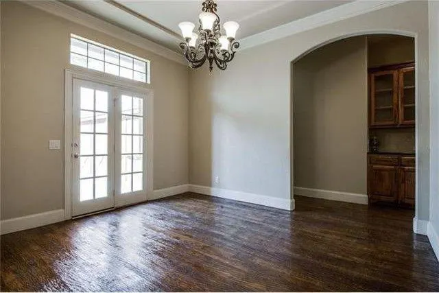 9679 Carriage Hill Lane