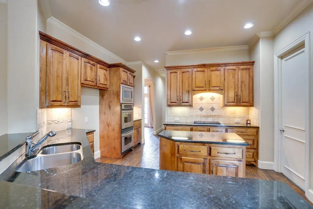 9679 Carriage Hill Lane