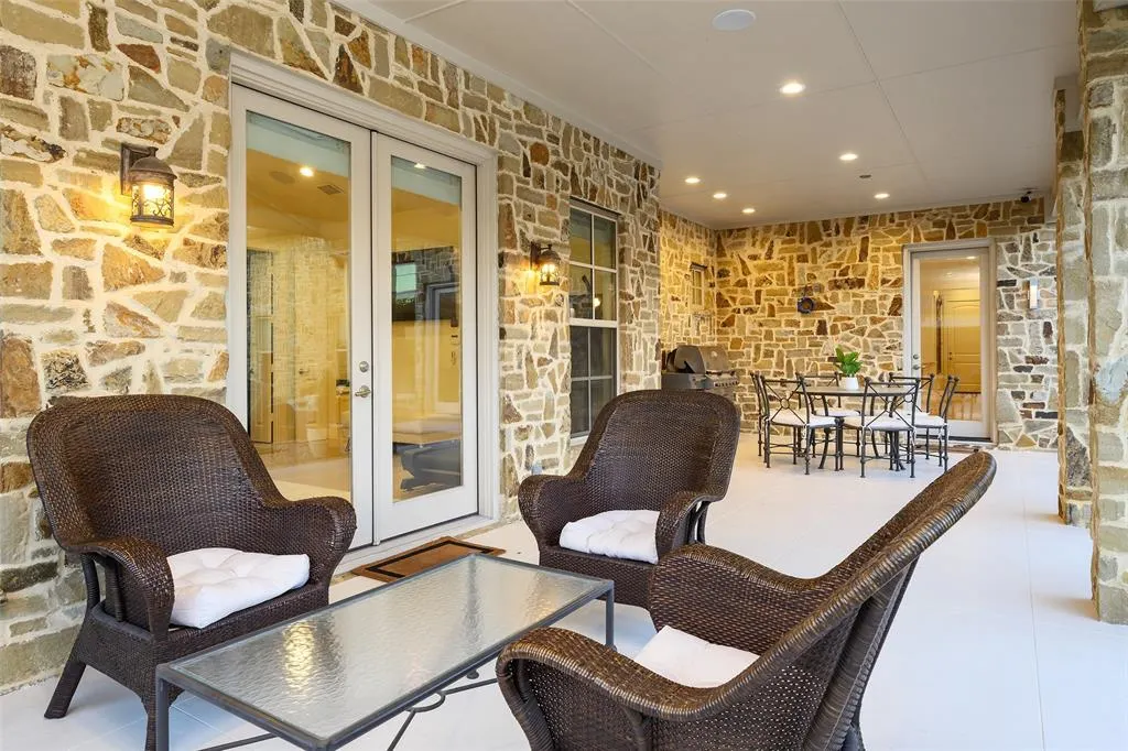 4254 Ridge Road