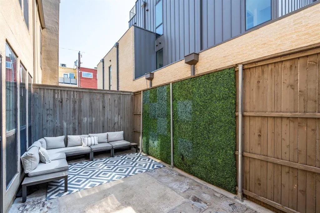 4116 Cole Avenue, #307