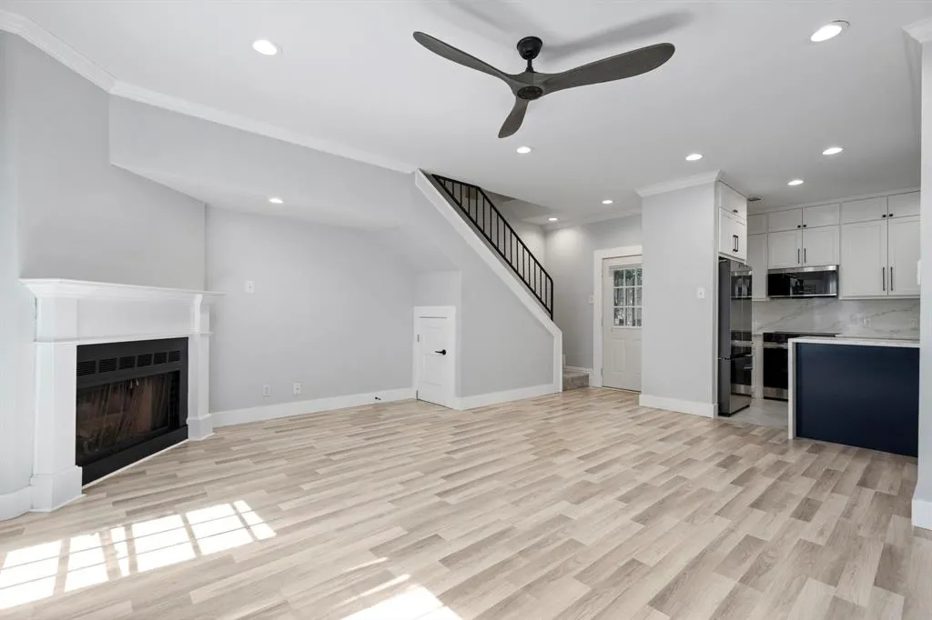 4116 Cole Avenue, #307