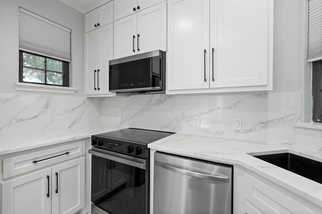 4116 Cole Avenue, #307