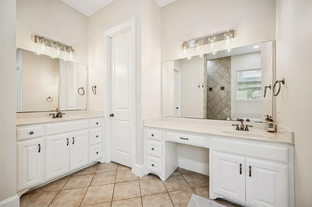 7905 Texian Trail