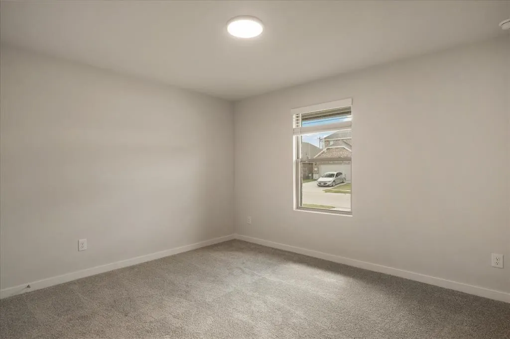 1010 Honeydew Lane