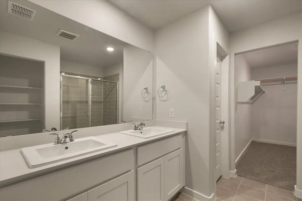 1010 Honeydew Lane