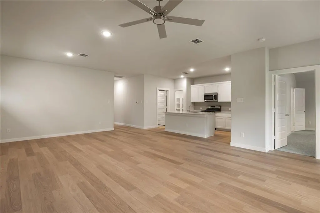 1010 Honeydew Lane