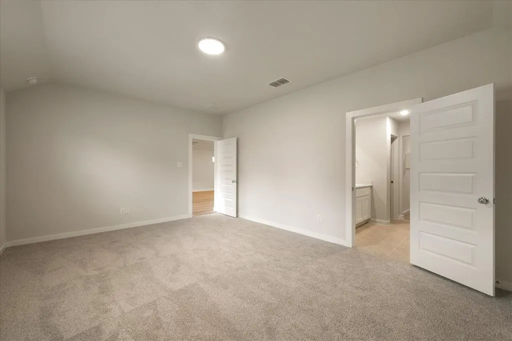 1010 Honeydew Lane