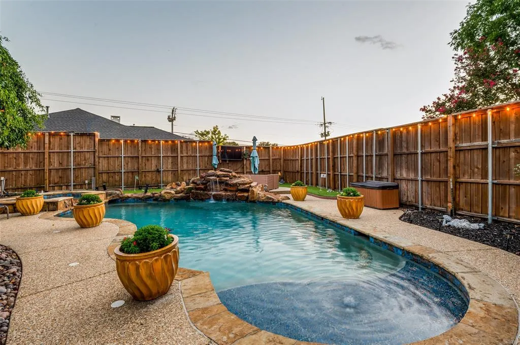 2005 Florence Drive