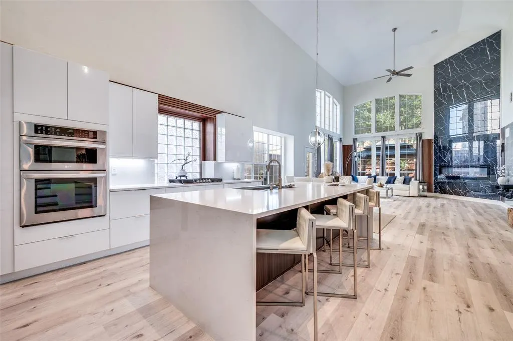 2294 Fox Crossing Lane