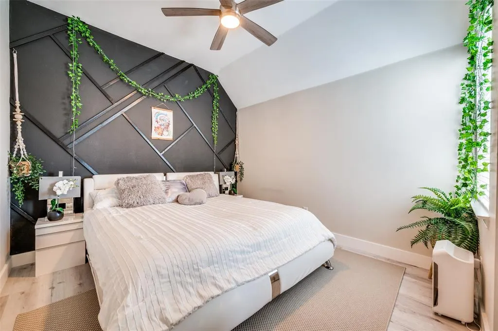 2294 Fox Crossing Lane