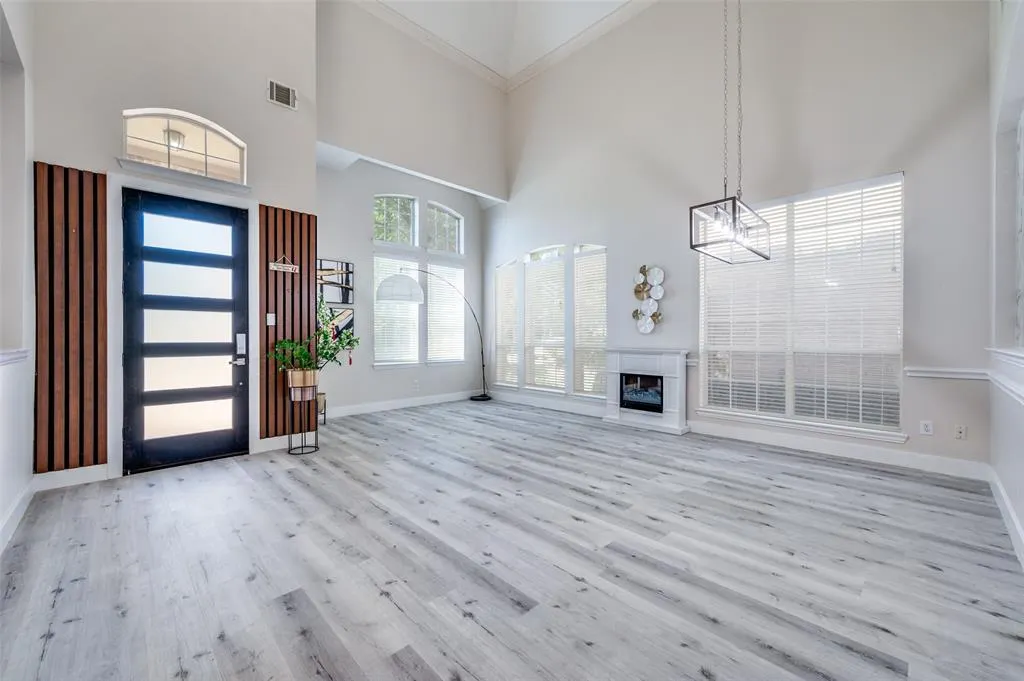 2294 Fox Crossing Lane