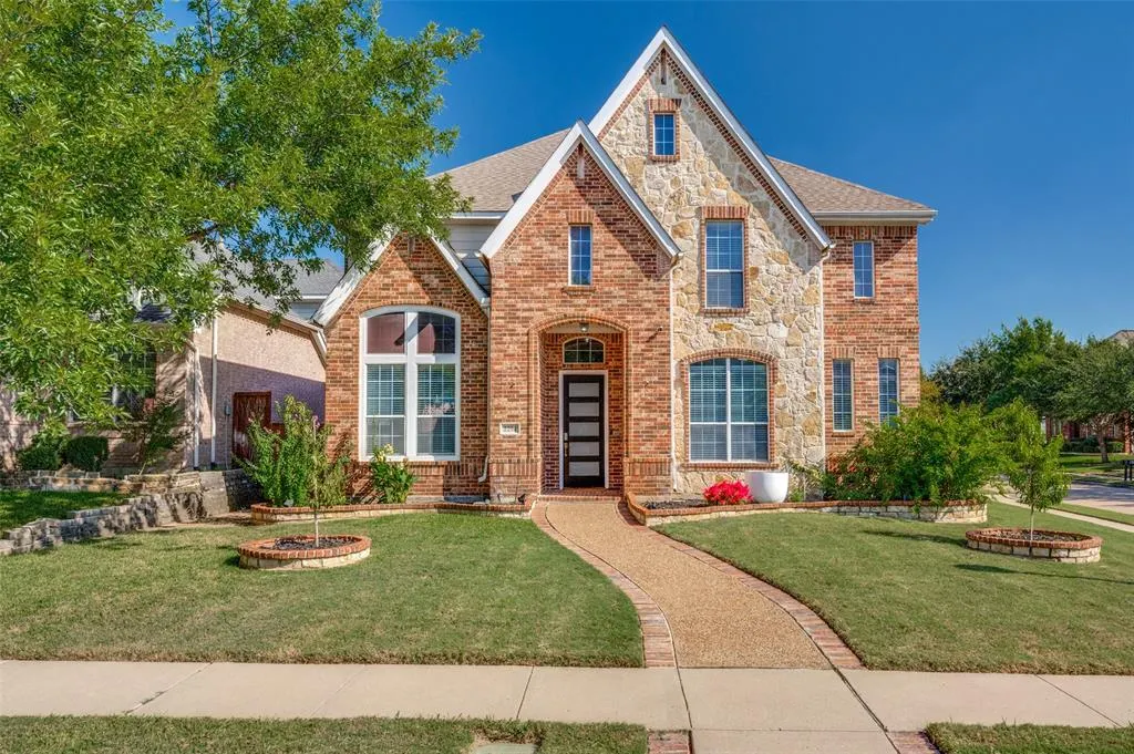 2294 Fox Crossing Lane