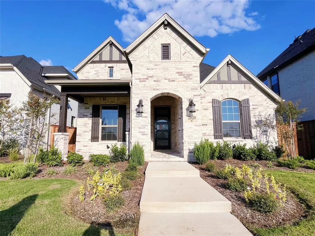 2820 Crane Court