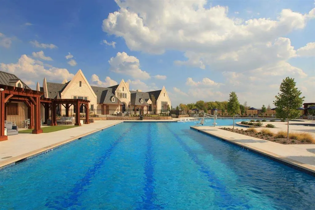 2820 Crane Court