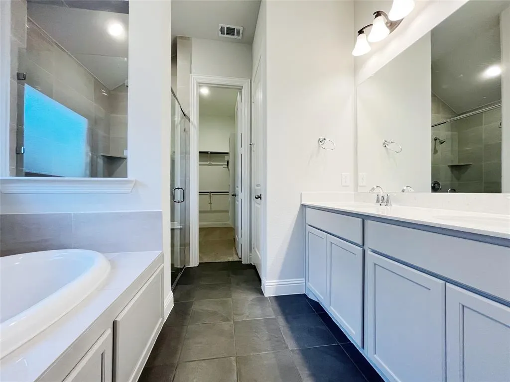 2820 Crane Court