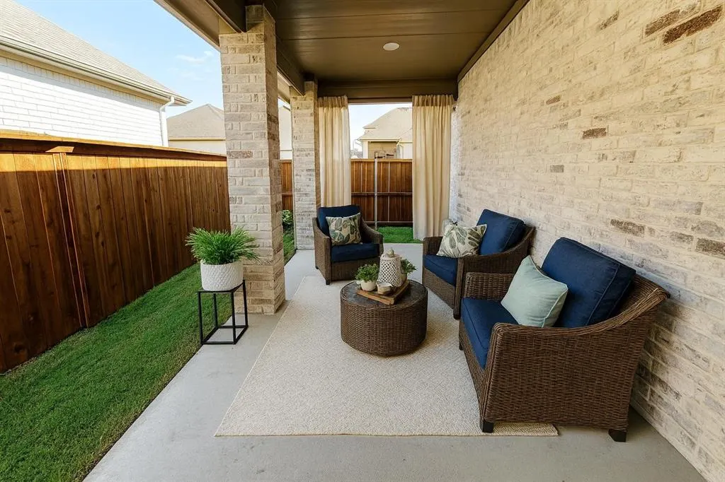 2820 Crane Court
