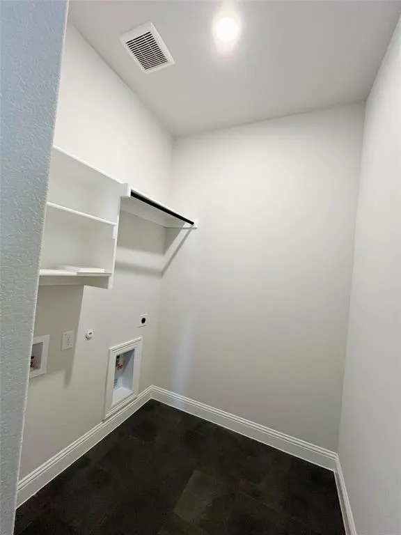 2820 Crane Court