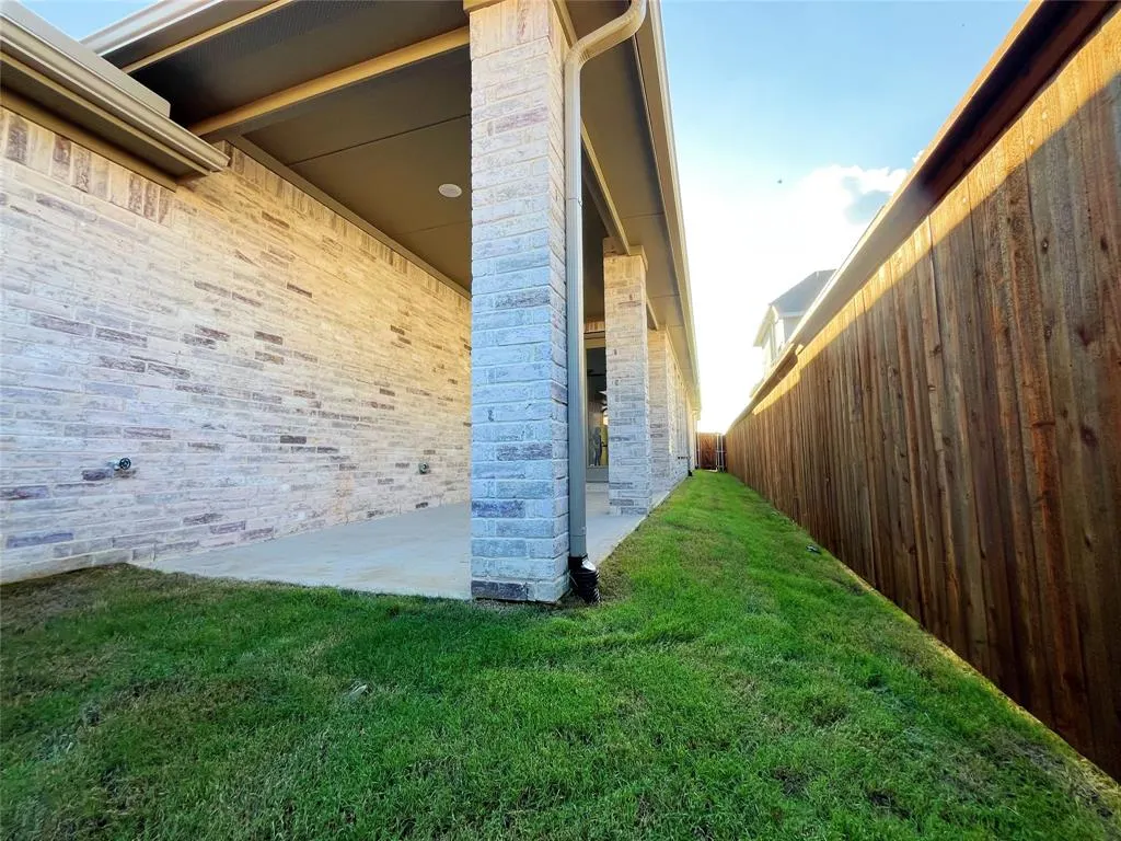 2820 Crane Court