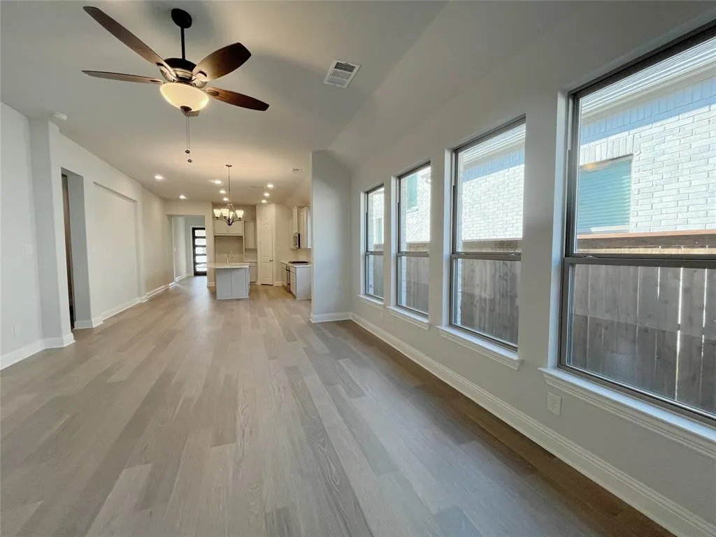 2820 Crane Court