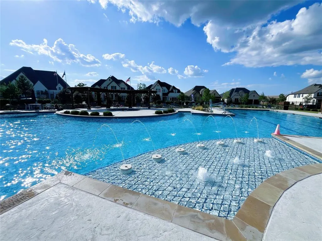 2820 Crane Court