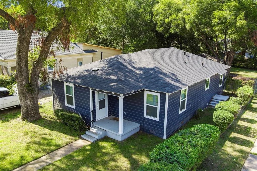 2923 Carpenter Avenue