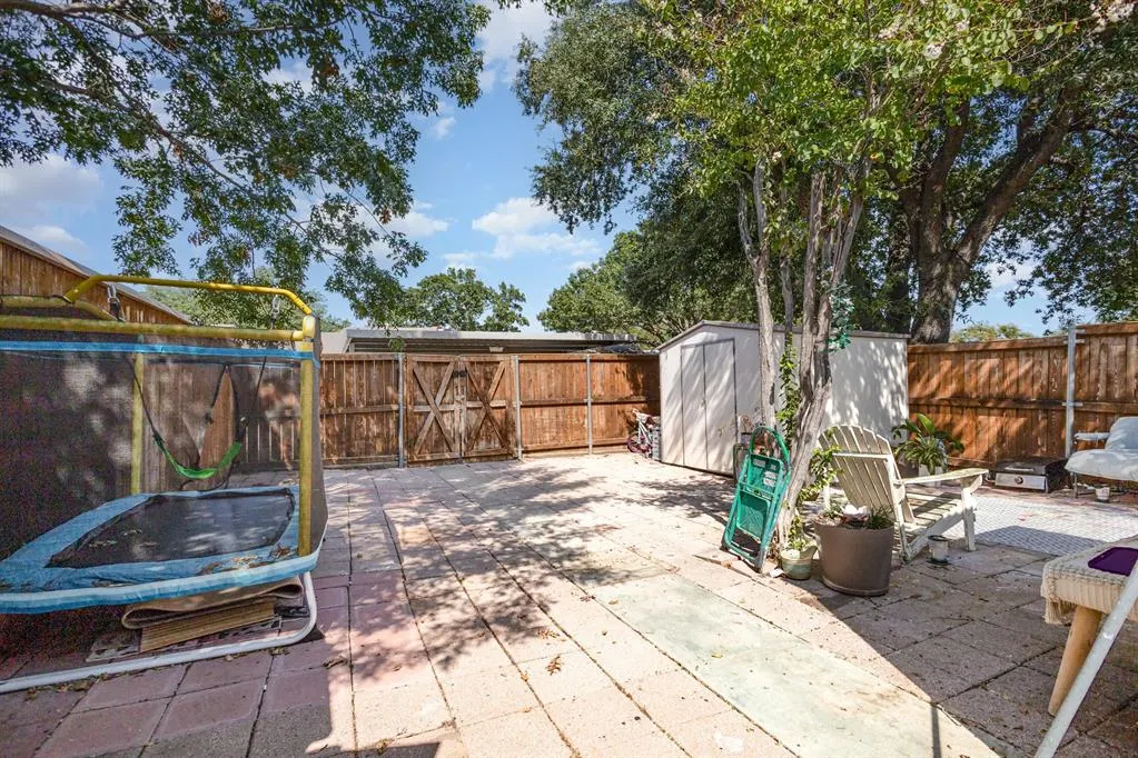 13611 Flagstone Lane
