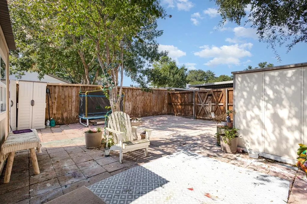 13611 Flagstone Lane