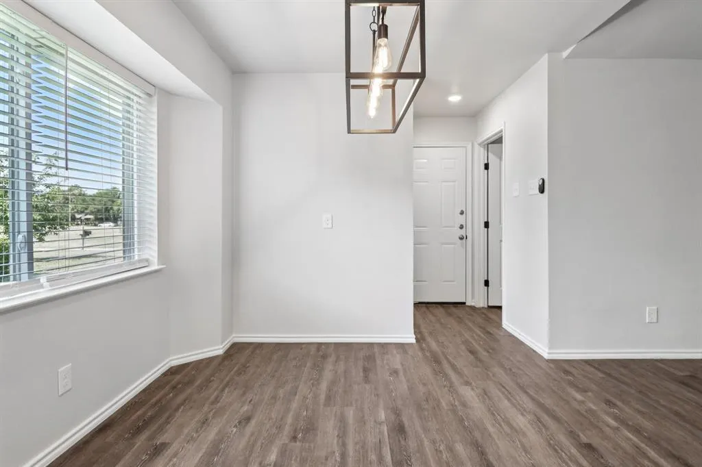 1007 HILLSDALE Drive