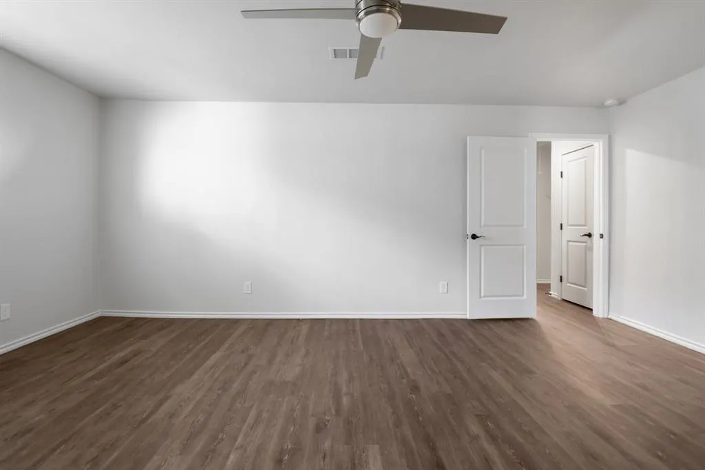 1007 HILLSDALE Drive