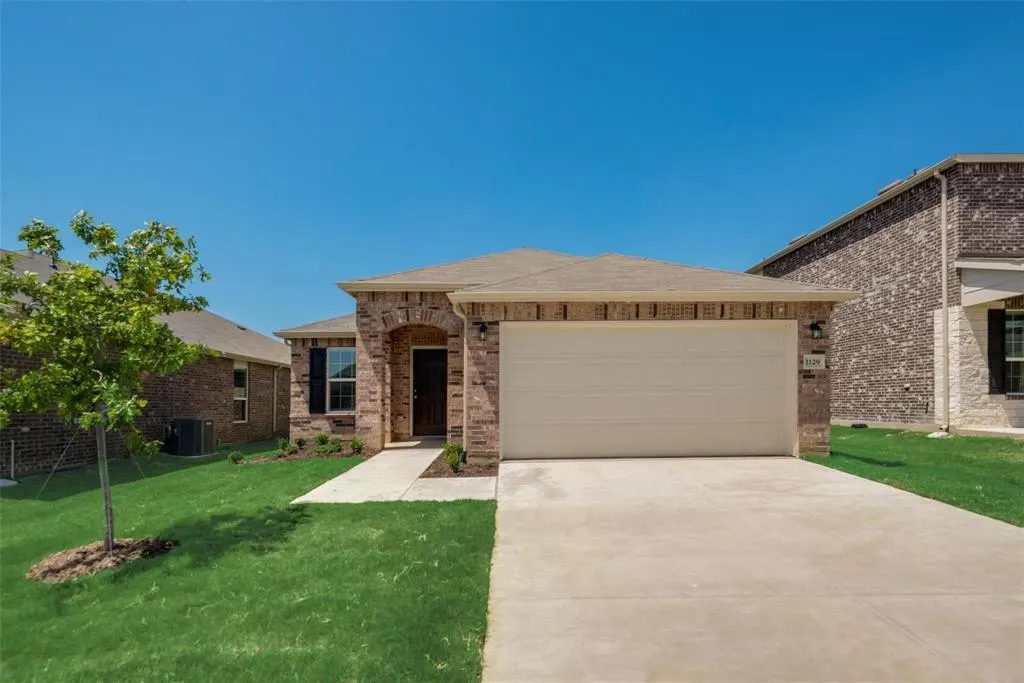 1129 Vernon Drive