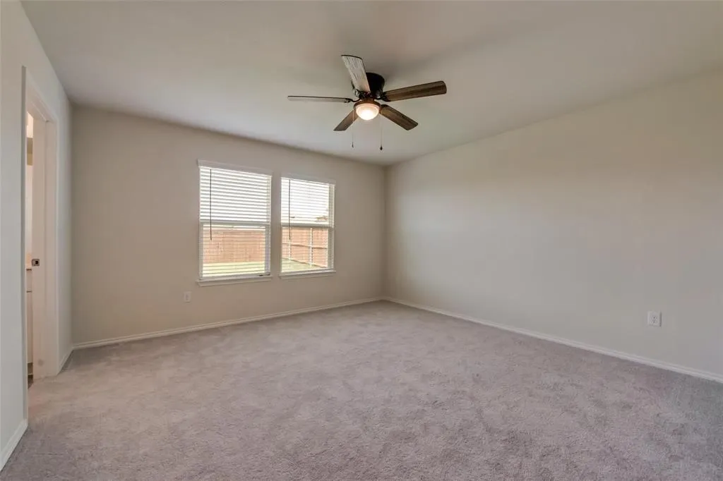 1129 Vernon Drive