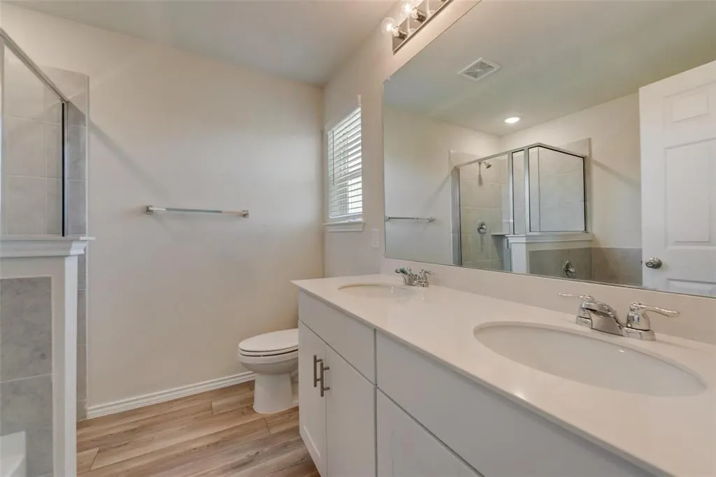 1129 Vernon Drive