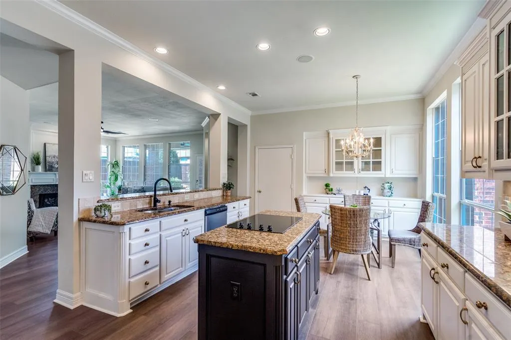 4015 Stonehollow Way