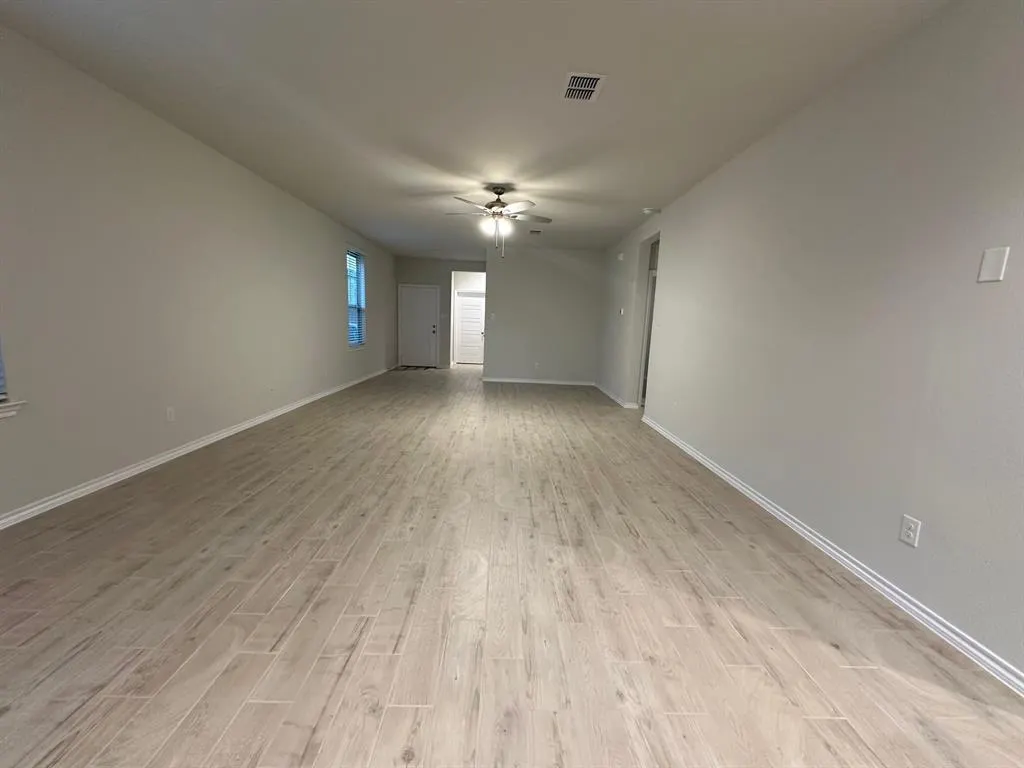 1613 EDGEWAY Drive