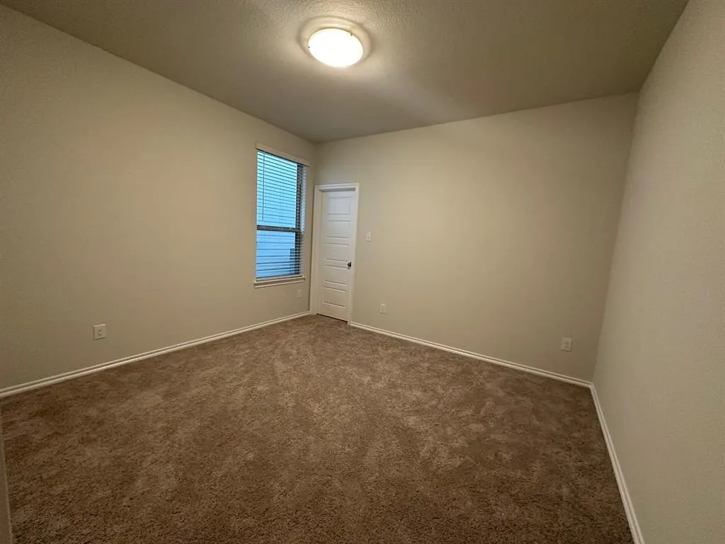 1613 EDGEWAY Drive