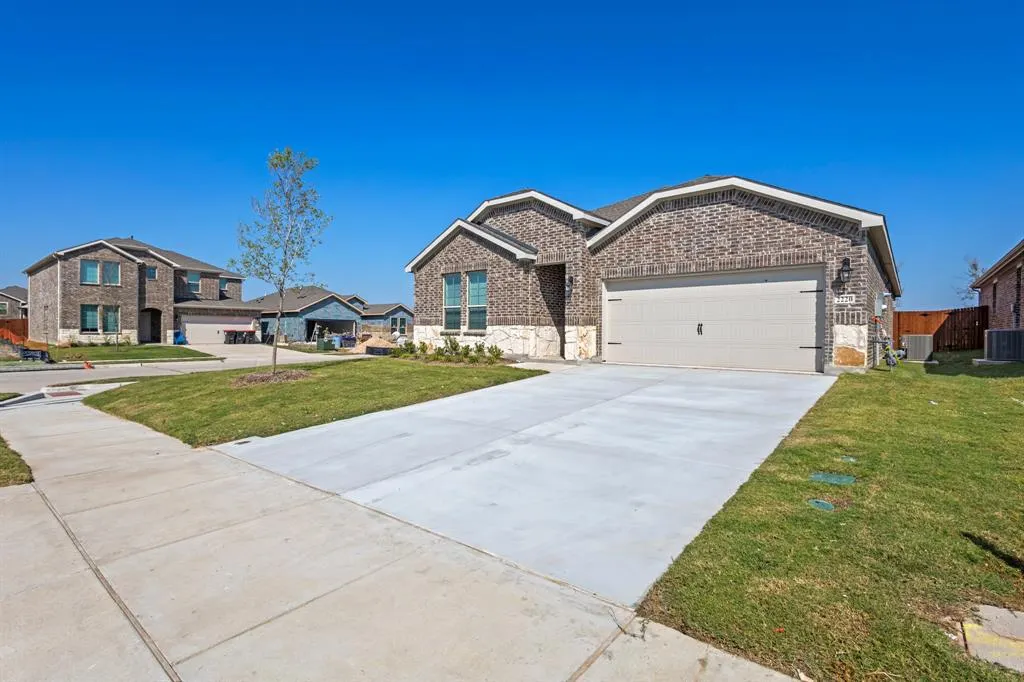 2220 Foggy Woods Lane