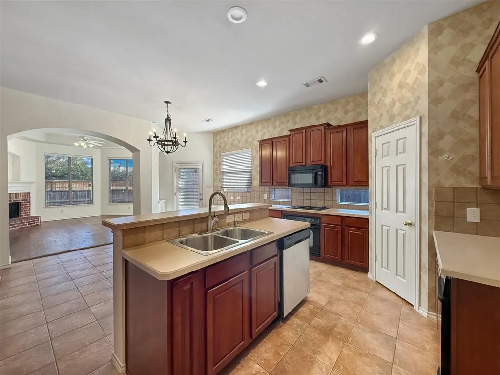 2818 Spanish Moss Trail