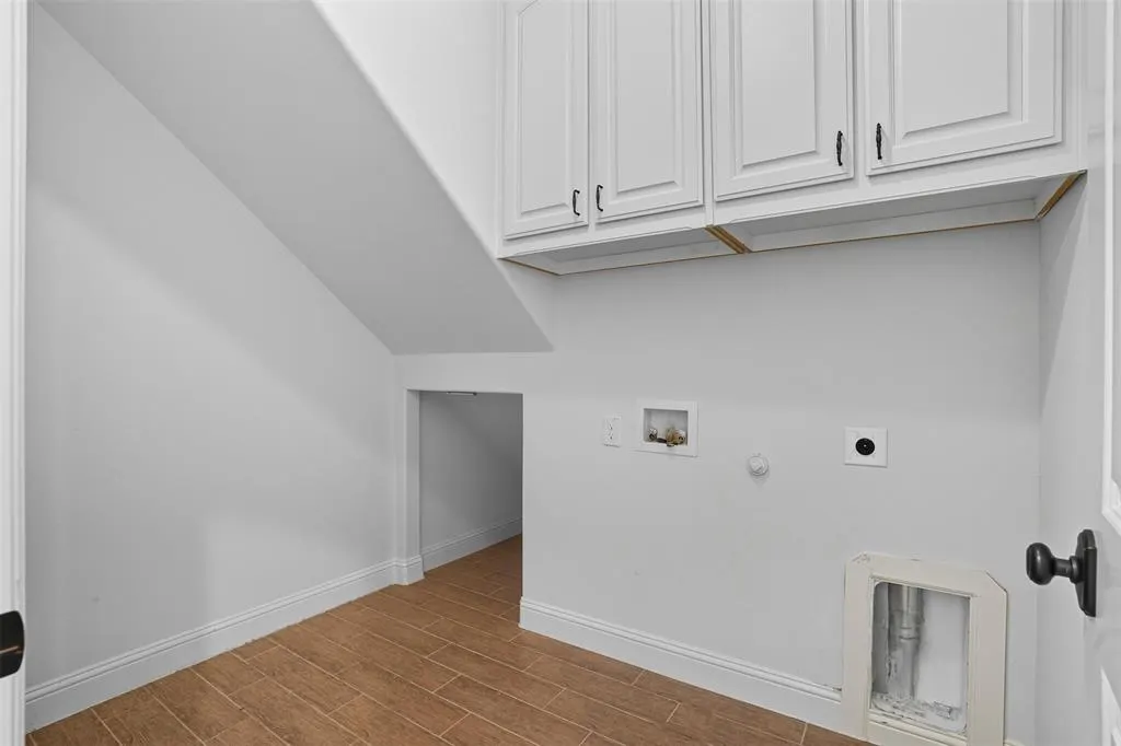533 Longshore Drive