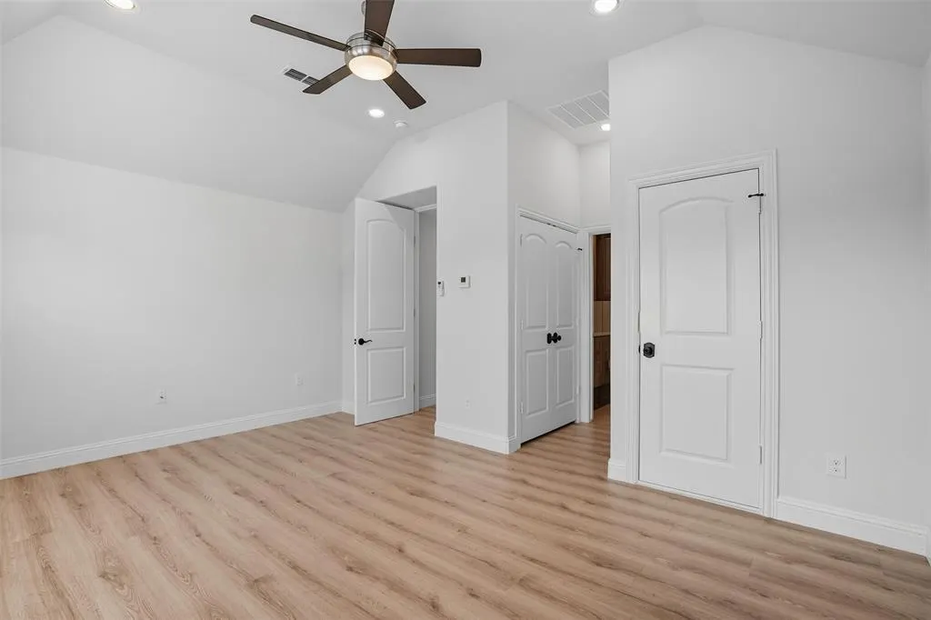 533 Longshore Drive