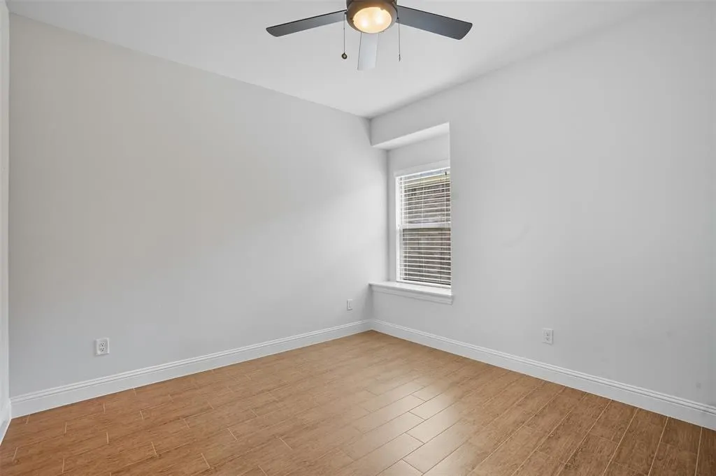 533 Longshore Drive